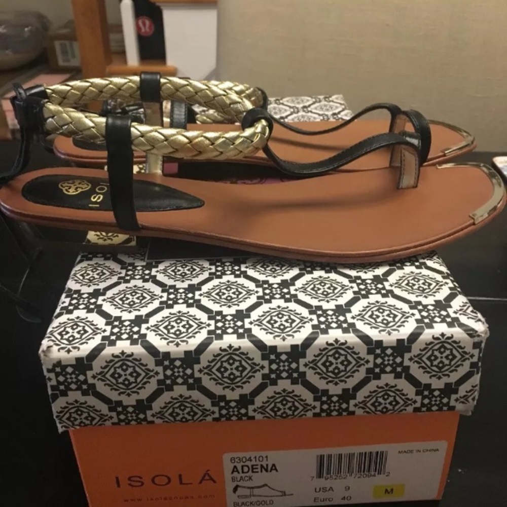 Isola Adena Black/Gold gladiator sandals size 9